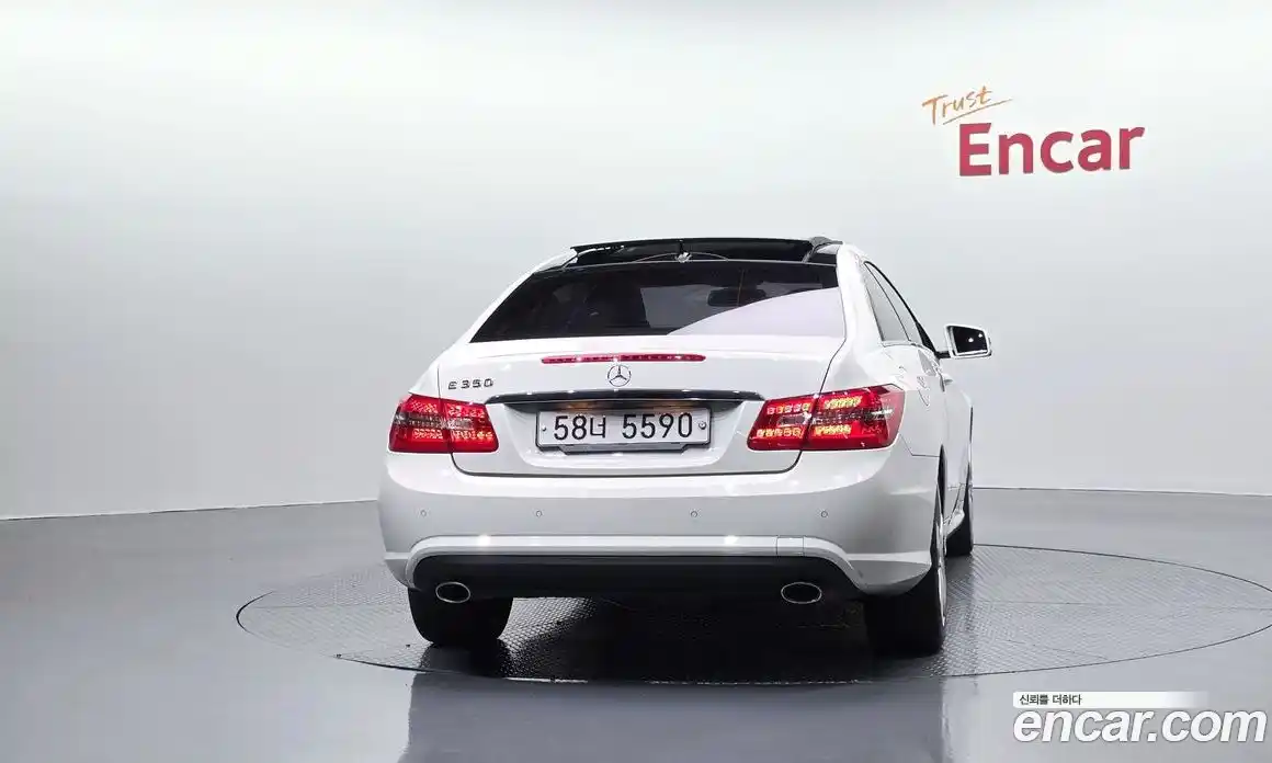 Mercedes-Benz E-Class 2011 3.5 автомат (гидро), фото 4