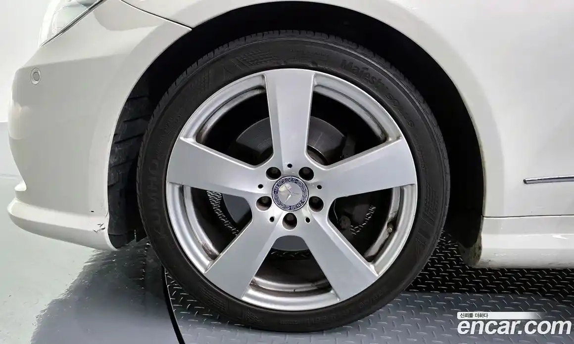 Mercedes-Benz E-Class 2011 3.5 автомат (гидро), фото 5