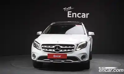 Mercedes-Benz GLA-Class 2018 2.0 гидро, миниатюра 2