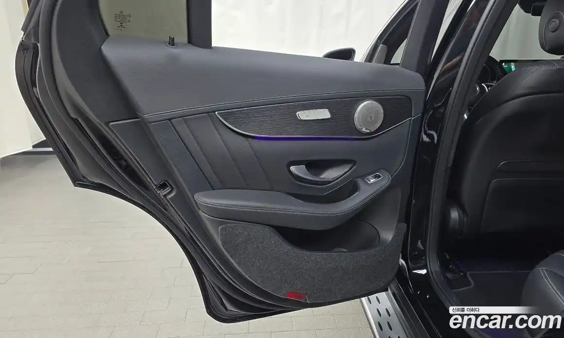 Mercedes-Benz GLC-Class 2023 2.0 гидро, фото 15