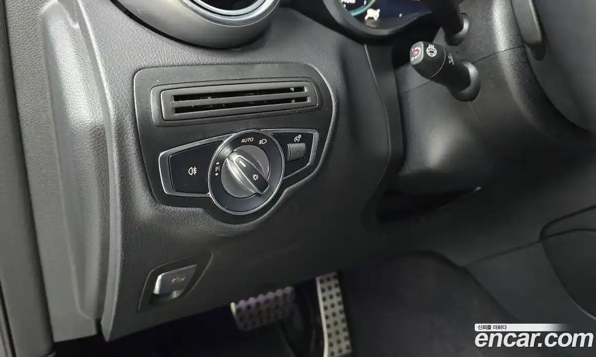 Mercedes-Benz GLC-Class 2023 2.0 гидро, фото 24