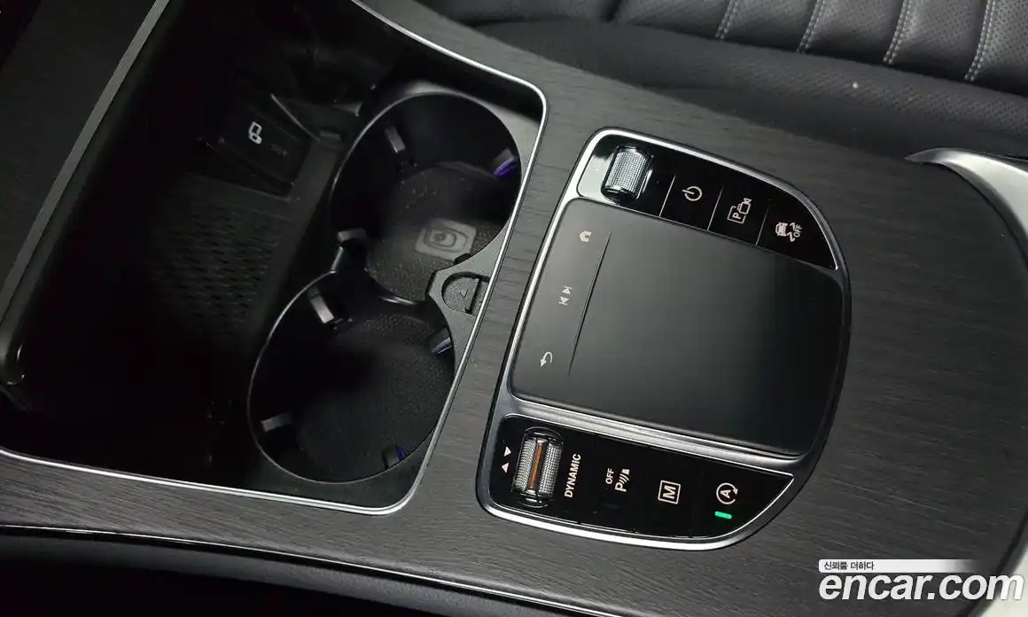 Mercedes-Benz GLC-Class 2023 2.0 гидро, фото 26