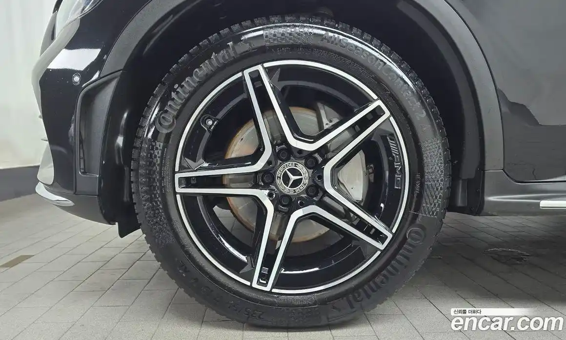Mercedes-Benz GLC-Class 2023 2.0 гидро, фото 5