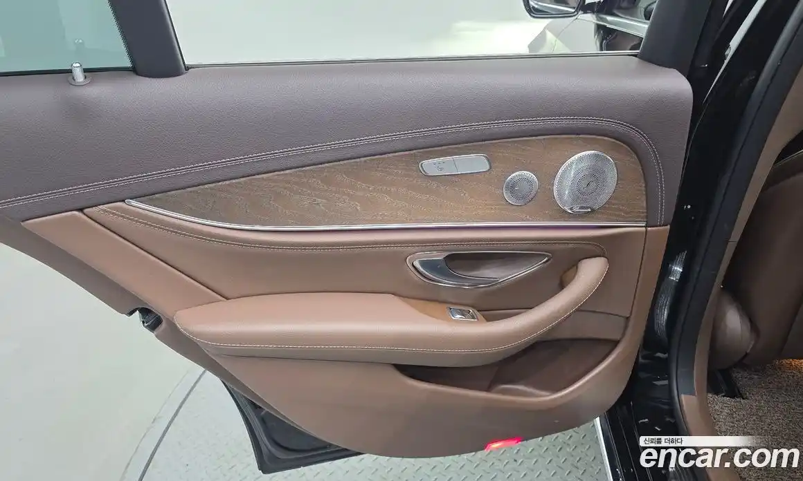 Mercedes-Benz E-Class 2019 2.0 автомат (гидро), фото 15