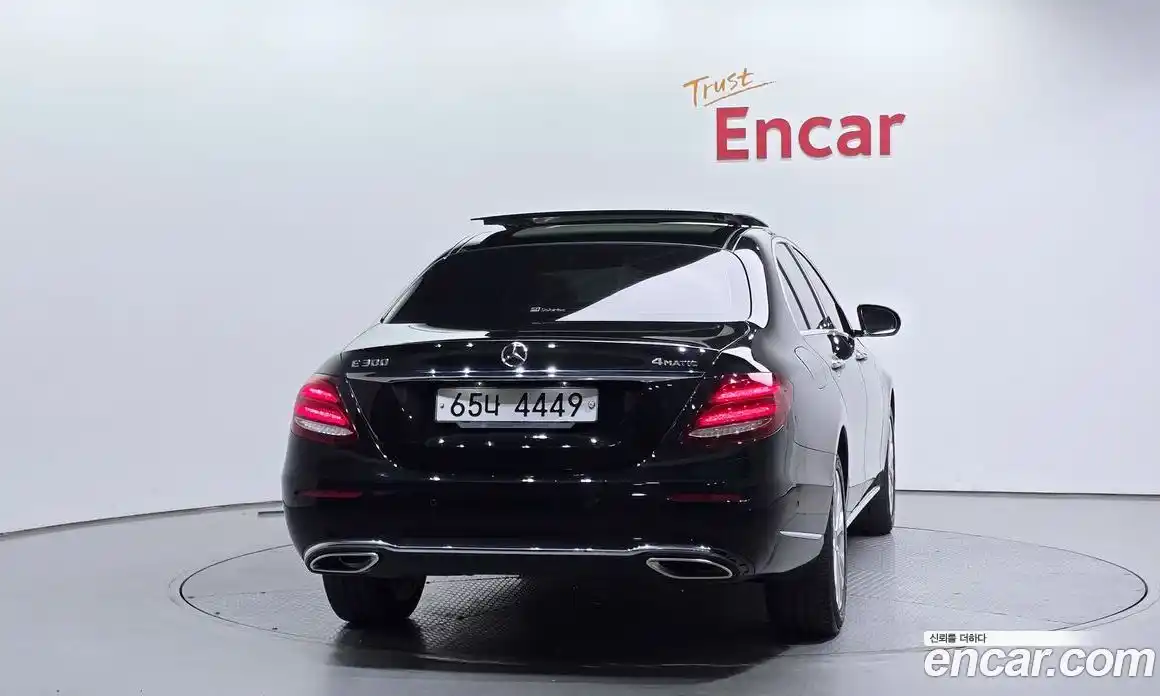 Mercedes-Benz E-Class 2019 2.0 автомат (гидро), фото 4