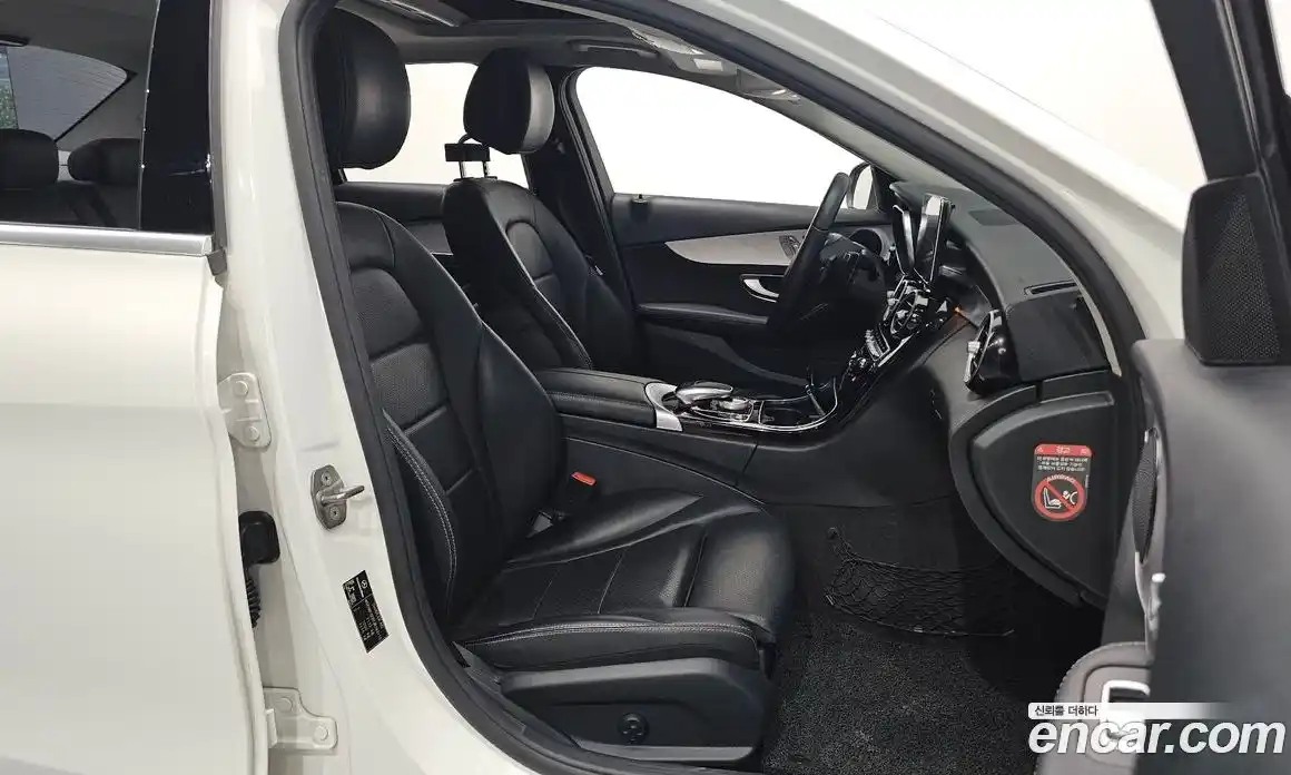 Mercedes-Benz C-Class 2018 2.1 гидро, фото 13 Mercedes-Benz C-Class 2018 2.1 гидро, фото 13