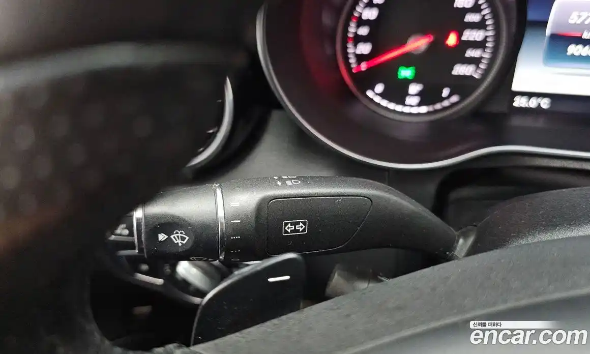 Mercedes-Benz C-Class 2018 2.1 гидро, фото 29 Mercedes-Benz C-Class 2018 2.1 гидро, фото 29