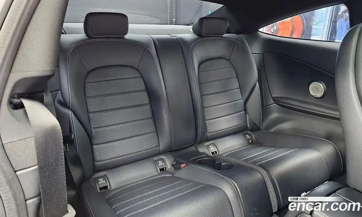 Mercedes-Benz C-Class 2017 2.0 гидро, фото 12 Mercedes-Benz C-Class 2017 2.0 гидро, фото 12