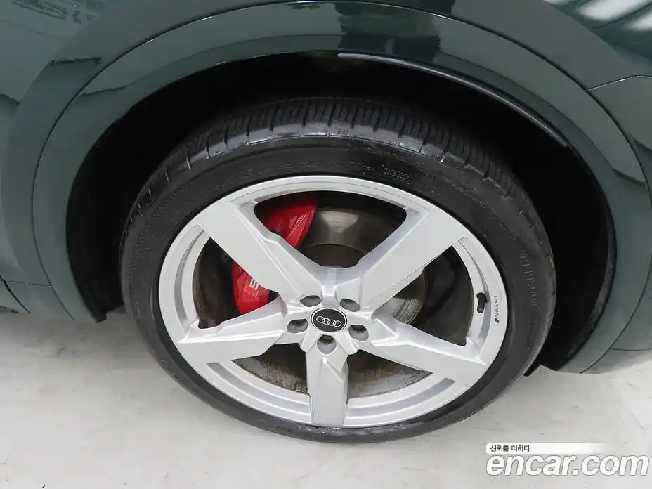 Audi SQ5 2023 3.0 автомат (гидро), фото 20