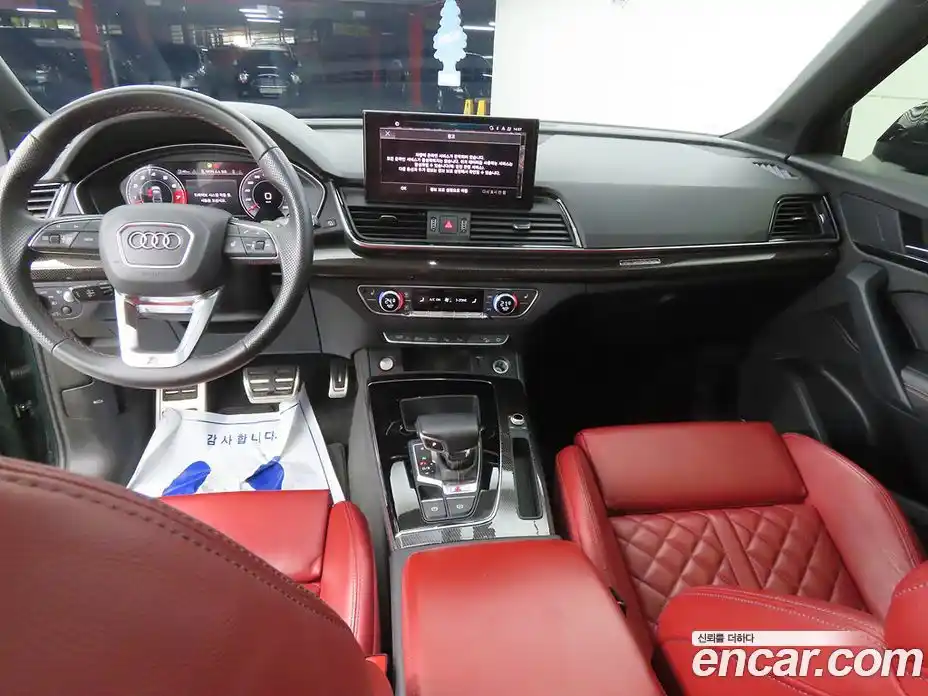 Audi SQ5 2023 3.0 автомат (гидро), фото 7
