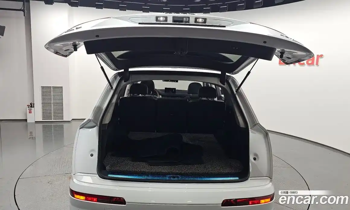 Audi Q7 2019 2.0 автомат (гидро), фото 25