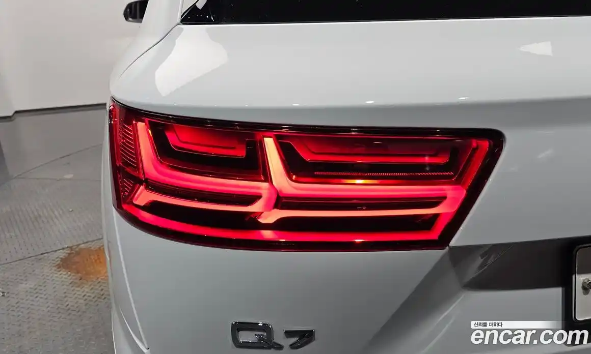 Audi Q7 2019 2.0 автомат (гидро), фото 8