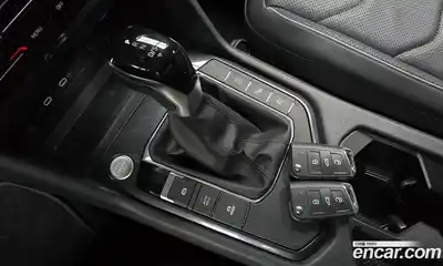 Volkswagen Tiguan 2023 2.0 автомат (гидро), миниатюра 12