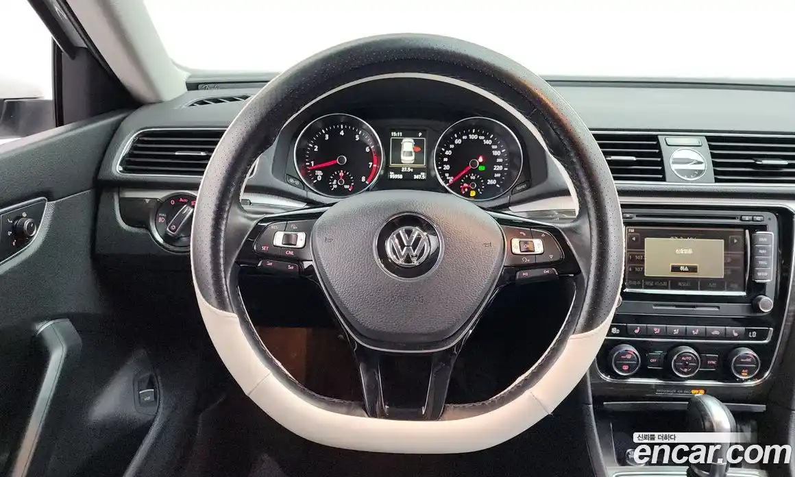Volkswagen Passat 2016 1.8 автомат (гидро), фото 12