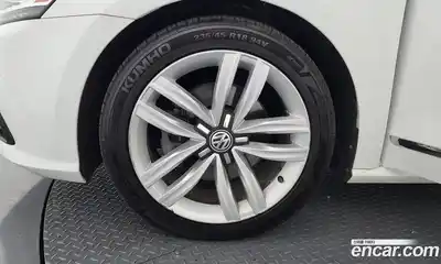 Volkswagen Passat 2016 1.8 автомат (гидро), миниатюра 5