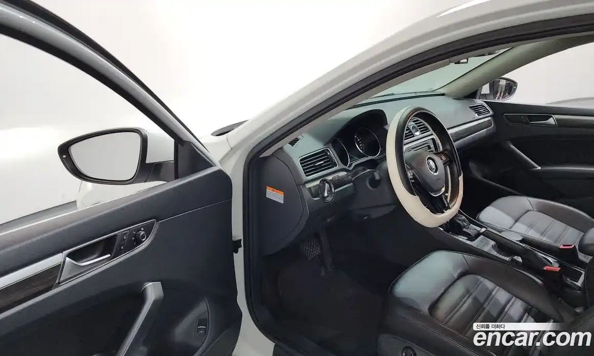 Volkswagen Passat 2016 1.8 автомат (гидро), фото 10
