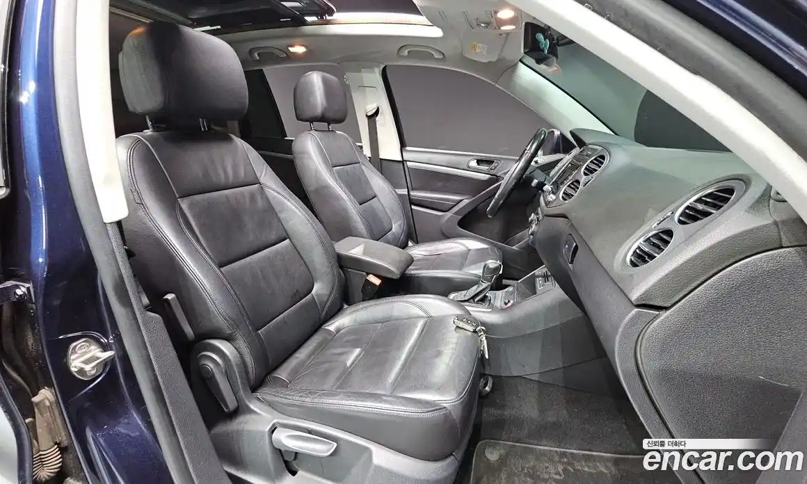 Volkswagen Tiguan 2013 2.0 автомат (гидро), фото 10