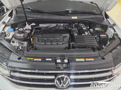 Volkswagen Tiguan 2023 2.0 автомат (гидро), миниатюра 6