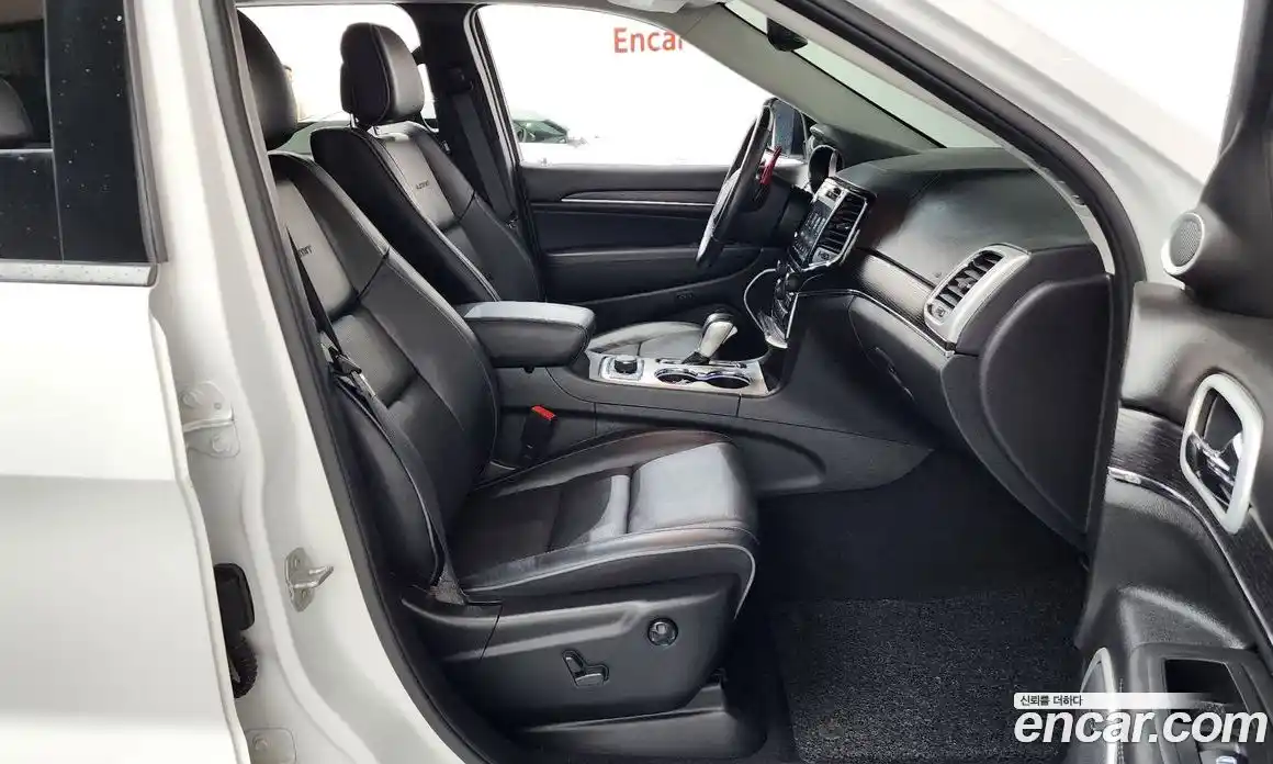 Jeep Cherokee 2021 3.6 автомат (гидро), фото 11