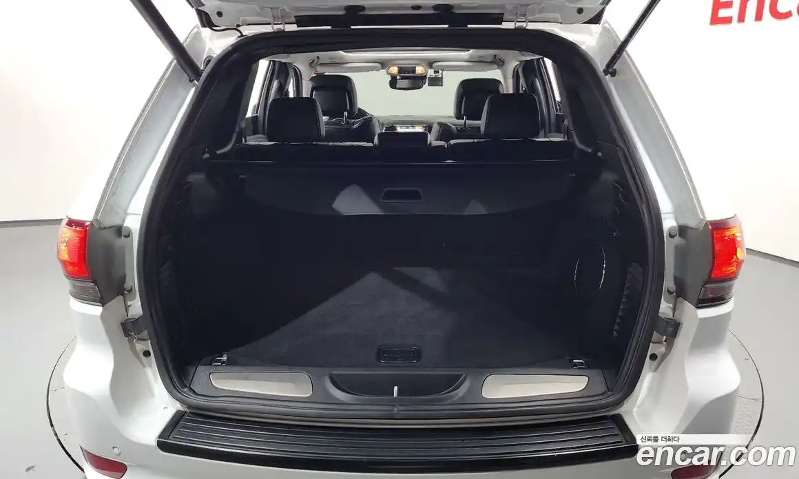 Jeep Cherokee 2021 3.6 автомат (гидро), фото 20
