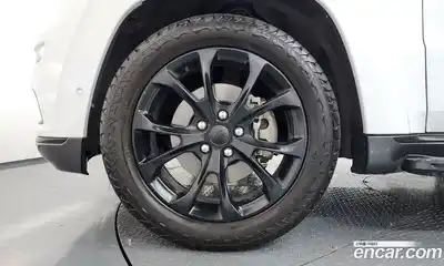 Jeep Cherokee 2021 3.6 автомат (гидро), миниатюра 5
