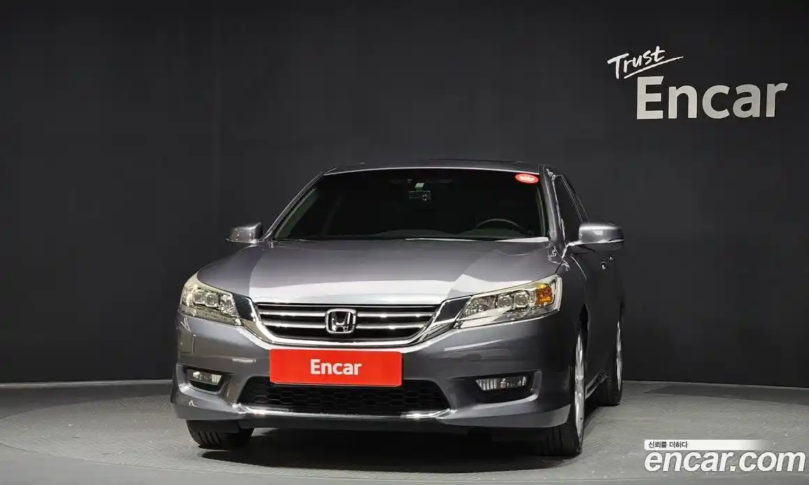 Honda Accord 2015 2.4 автомат (гидро), фото 3