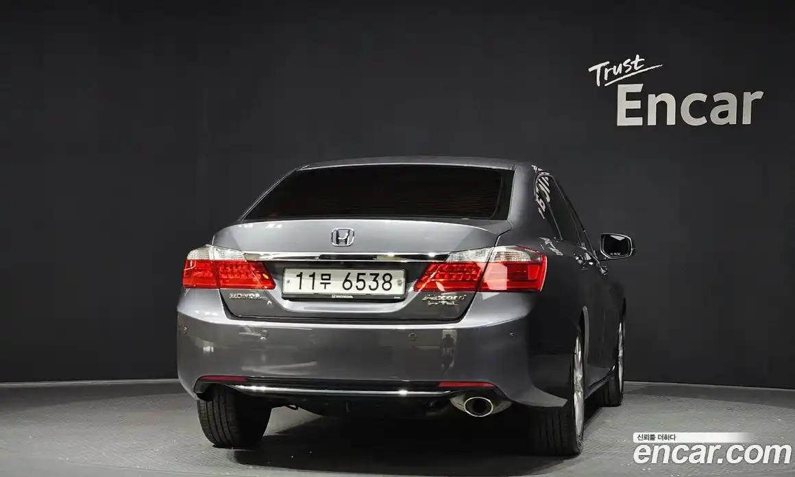 Honda Accord 2015 2.4 автомат (гидро), фото 4