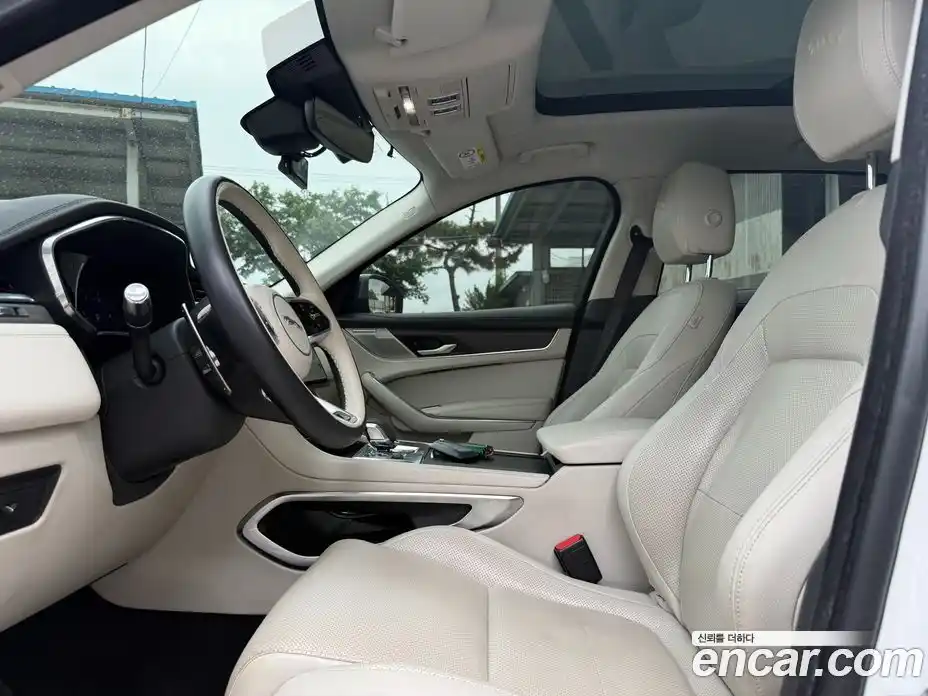 Jaguar F-Pace 2021 2.0 автомат (гидро), фото 6