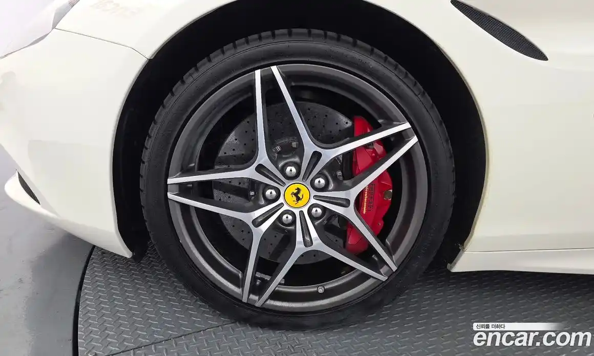 Ferrari California 2016 3.9 автомат (гидро), фото 5