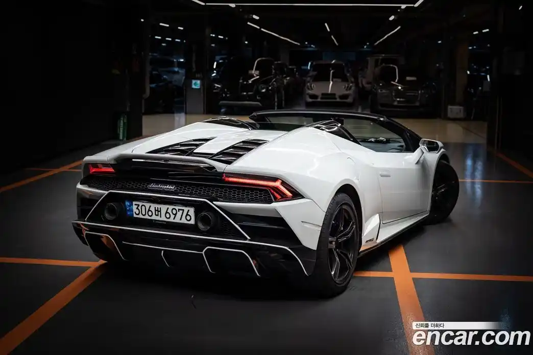 Lamborghini Huracan 2021 4.0 автомат (гидро), фото 4 Lamborghini Huracan 2021 4.0 автомат (гидро), фото 4