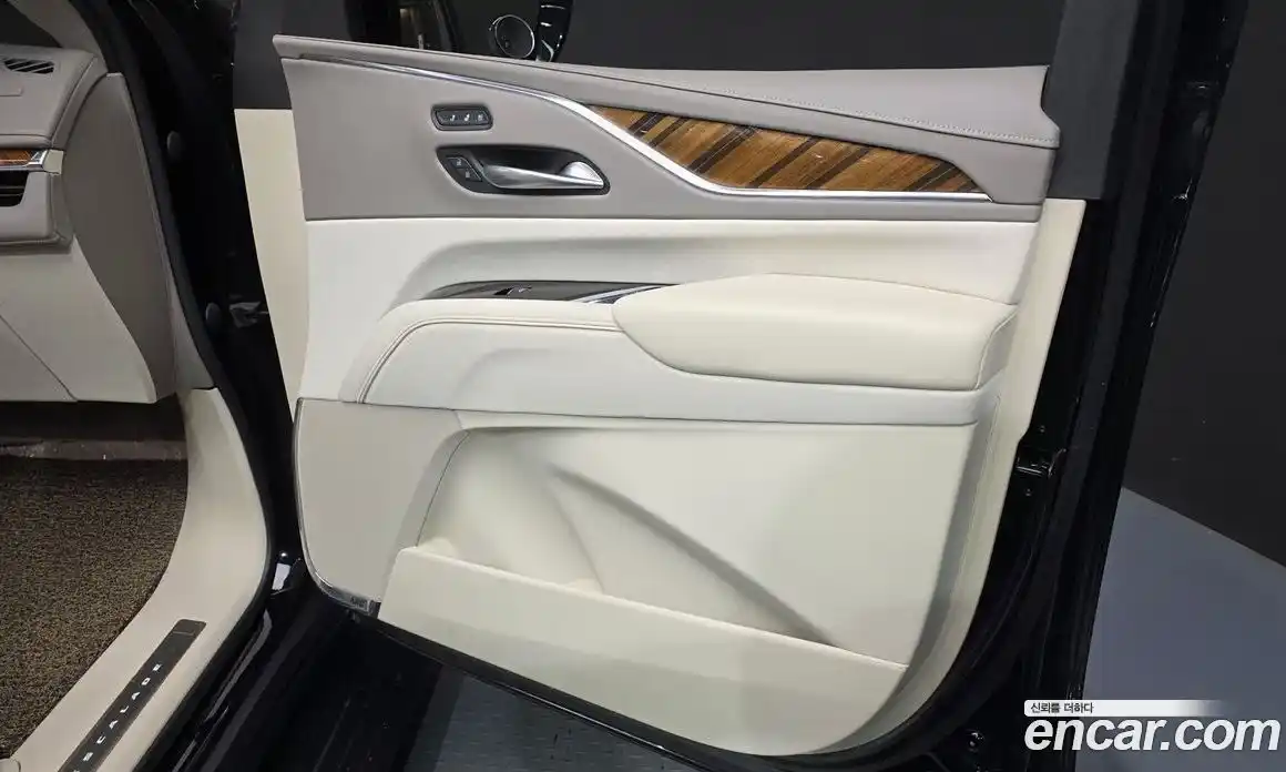 Cadillac Escalade 2022 6.2 автомат (гидро), фото 14 Cadillac Escalade 2022 6.2 автомат (гидро), фото 14