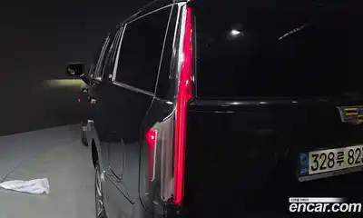 Cadillac Escalade 2022 6.2 автомат (гидро), миниатюра 9 Cadillac Escalade 2022 6.2 автомат (гидро), миниатюра 9