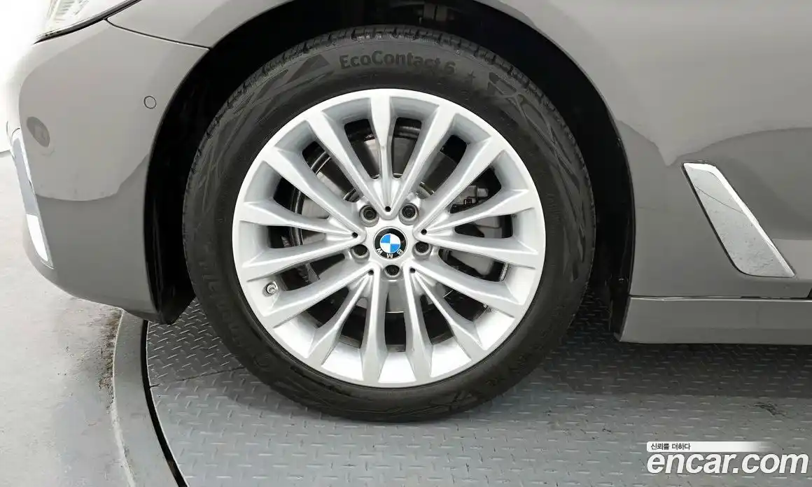 BMW 5 серия 2022 2.0 автомат (гидро), фото 5