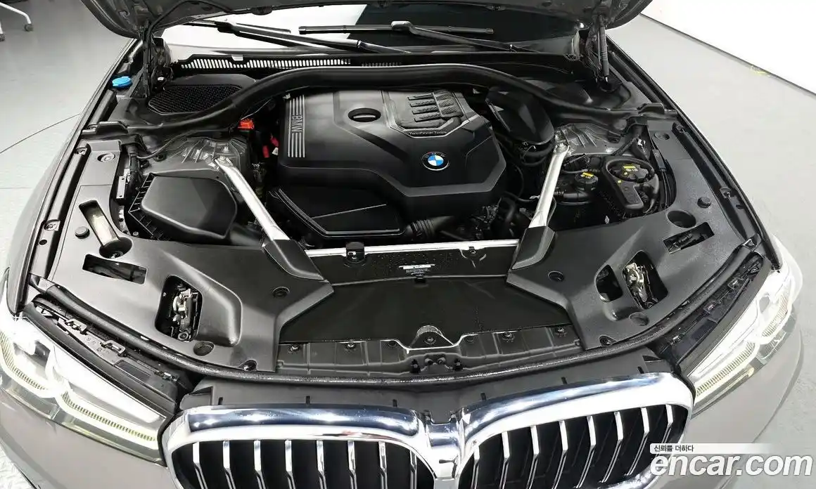 BMW 5 серия 2022 2.0 автомат (гидро), фото 6