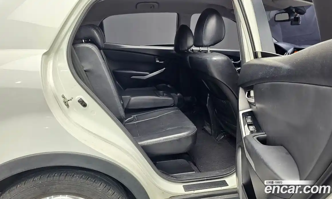 SsangYong Korando 2015 2.2 автомат (гидро), фото 17