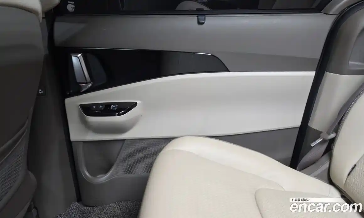 Kia Carnival 2021 2.2 автомат (гидро), фото 15