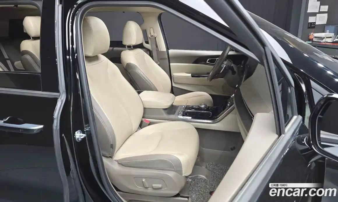 Kia Carnival 2021 2.2 автомат (гидро), фото 17