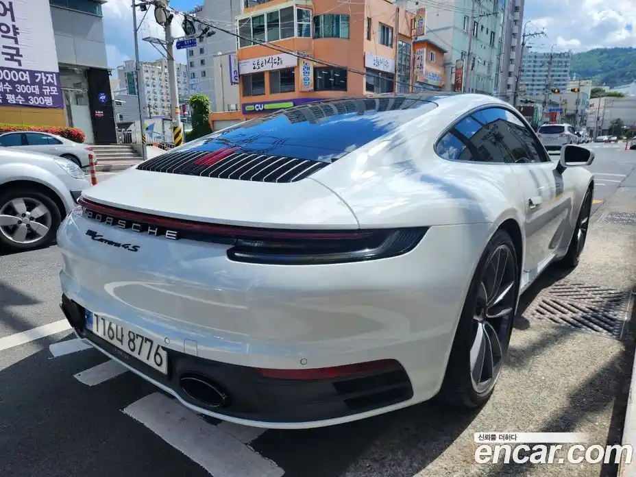 Porsche 911 2022 3.0 автомат (гидро), фото 4