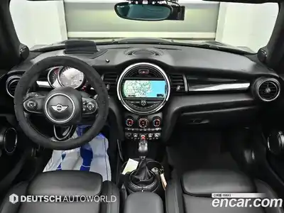 Mini Cooper Convertible 2016 1.5 автомат (гидро), миниатюра 7