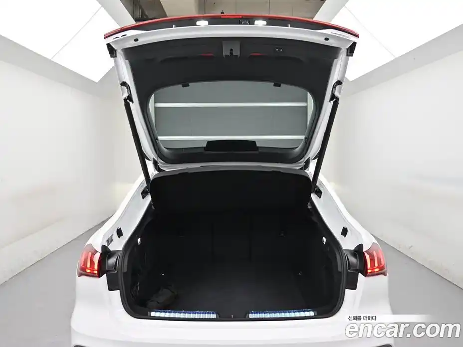Audi A5 2025 2.0 автомат (гидро), фото 20