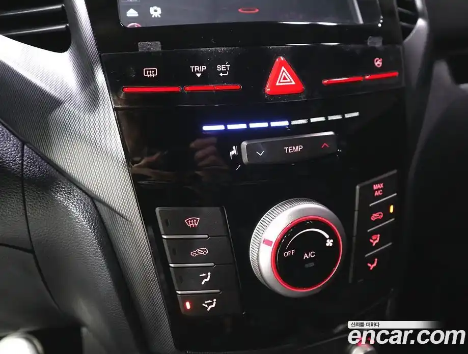 SsangYong TIBOLI 2016 1.6 автомат (гидро), фото 9