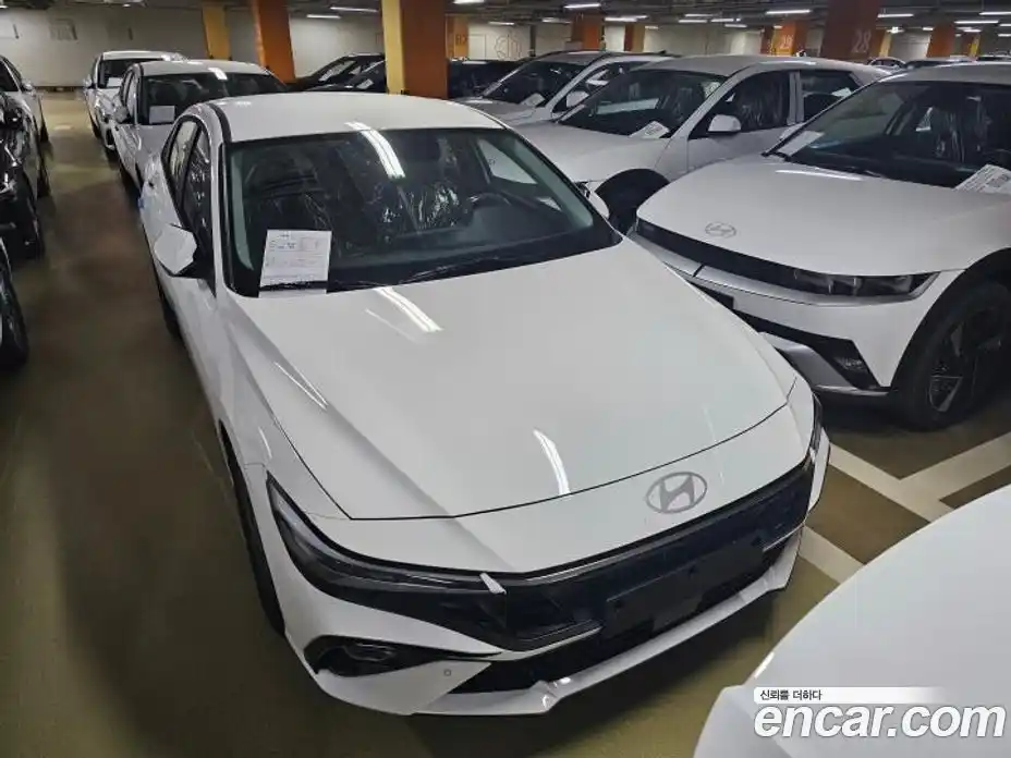 Hyundai Avante 2026 1.6 автомат (гидро), фото 3
