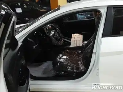 Hyundai Avante 2026 1.6 автомат (гидро), миниатюра 5