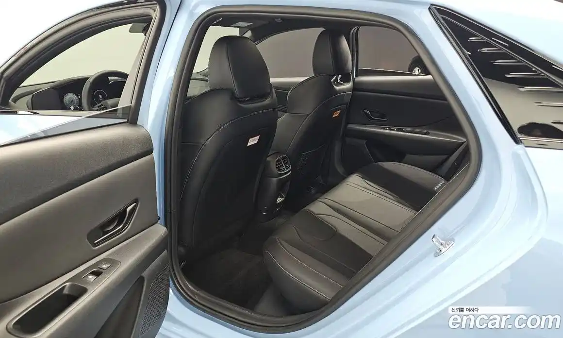Hyundai Avante 2026 2.0 автомат (гидро), фото 12