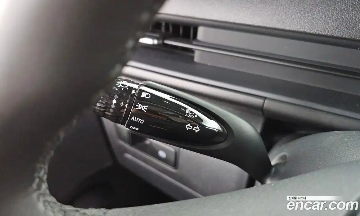 Hyundai Staria 2025 3.5 автомат (гидро), фото 21