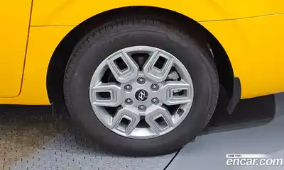 Hyundai Staria 2025 3.5 автомат (гидро), миниатюра 7
