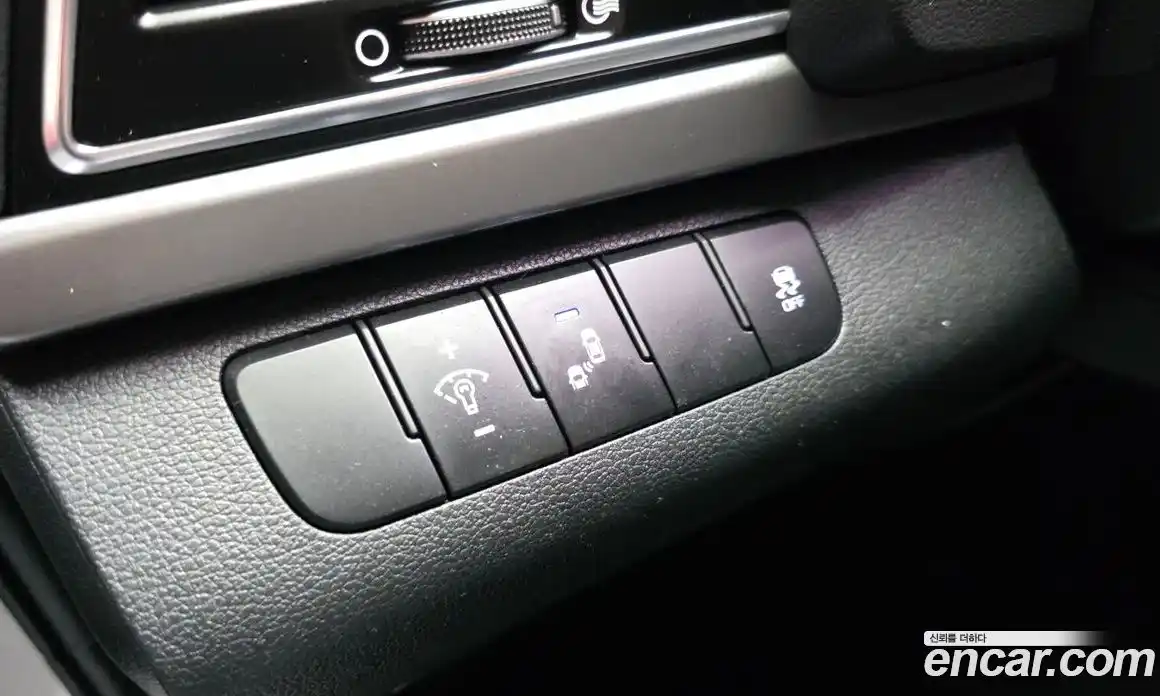 Hyundai Avante 2017 1.6 автомат (гидро), фото 18