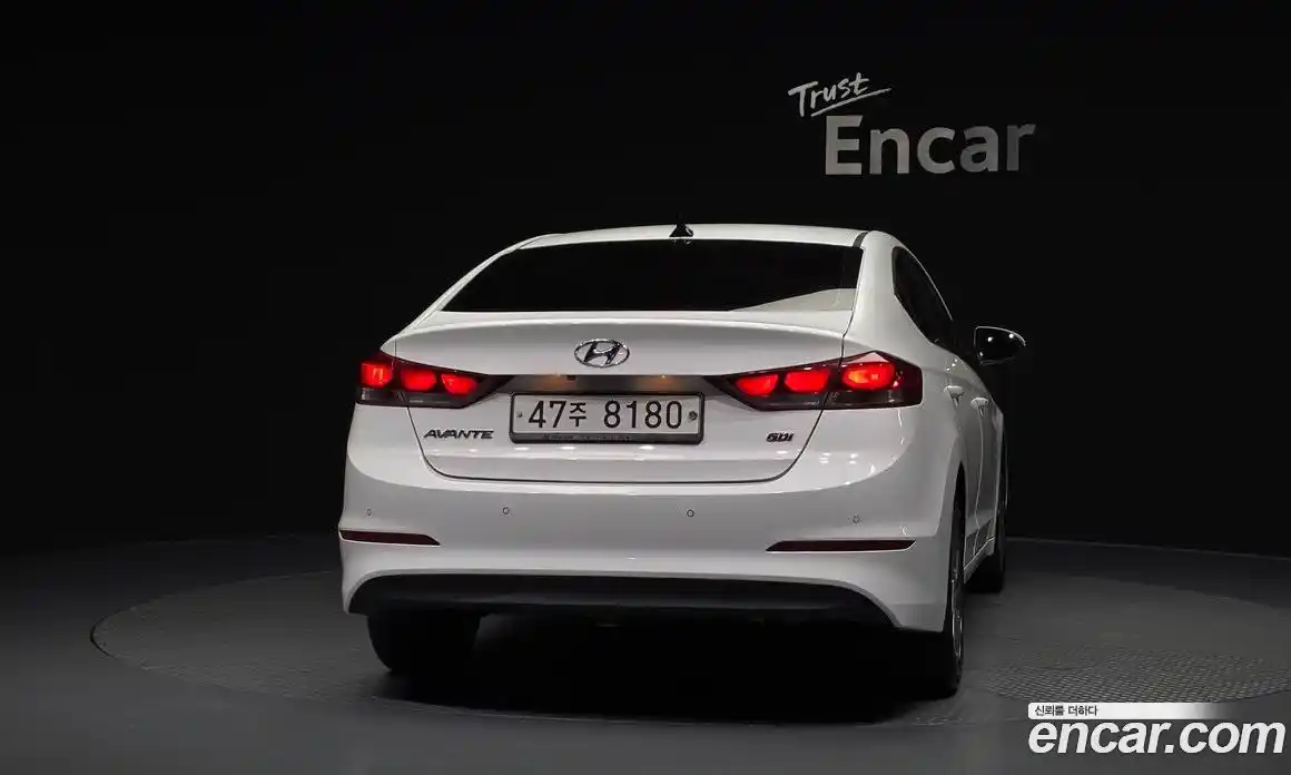 Hyundai Avante 2017 1.6 автомат (гидро), фото 4