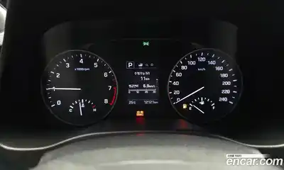 Hyundai Avante 2017 1.6 автомат (гидро), миниатюра 8