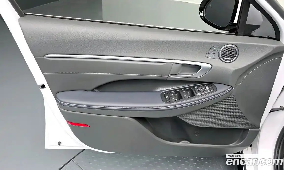 Hyundai Sonata 2024 2.0 автомат (гидро), фото 14